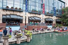 Rivercenter Mall