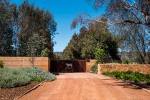 Deepdale Farm entry