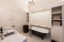 Deepdale Farm bathroom