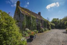 Ein typisches Farmhaus auf Guernsey