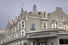 Carlton Hotel