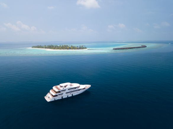 Carpe Diem Maldives’ Carpe Vita boat