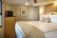 Axiom Star Luxury Lake Yacht at Lake Powell