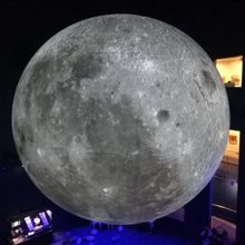 sallytenilledoig takes in Questacon's moon