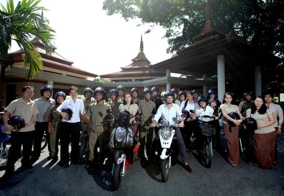 Trisara Staff with Helmets