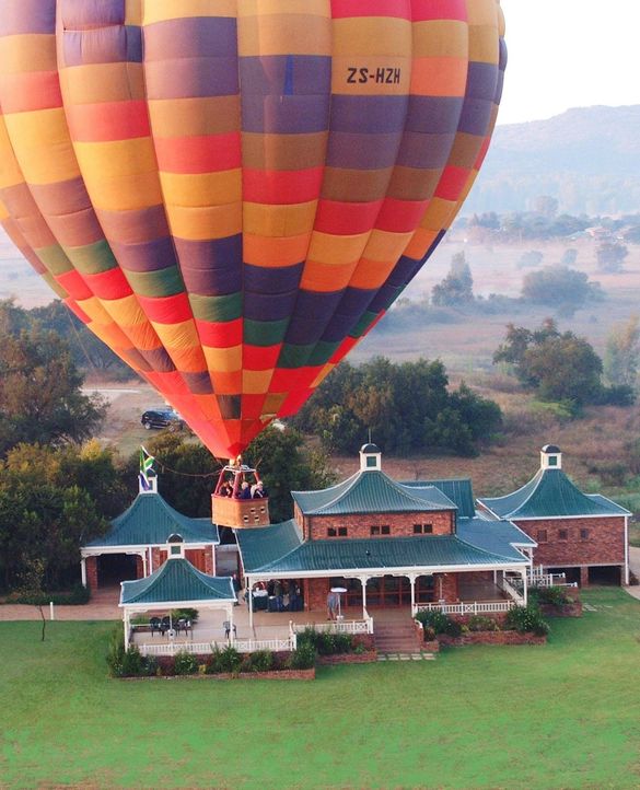 Balloon and Clubhouse