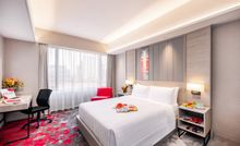 Deluxe Room in Fiery Red, Royal Plaza on Scotts Singapore