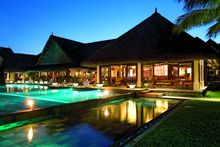 Constance Belle Mare Plage - pool view