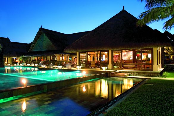 Constance Belle Mare Plage - pool view