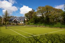Court Lodge Across The Tennis Courts