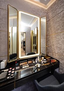 Shoppes at Parisian has launched Parisian Privé Styling Suite, a consultation service where guests can obtain personalised fashion and styling advice on the latest looks, makeup and gift recommendations. 