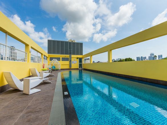 Fragrance Hotel Selegie rooftop pool Fragrance Hotel Selegie rooftop pool