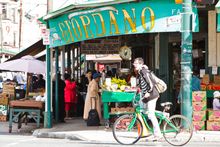 9th Street Italian Market. Image courtesy of A. Burolla
