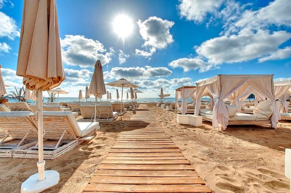 Strand des Ushuaïa Ibiza Beach Hotels der Palladium Hotel Group