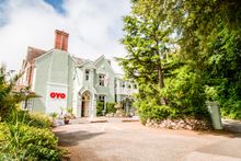 OYO Orestone Manor