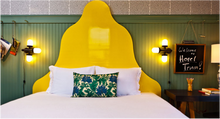 Hotel Triton