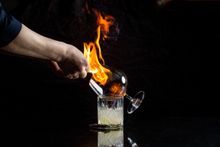 Alibi Bar & Kitchen, The Gin-cident