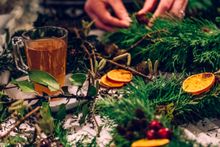 Wreath-making at the Godolphin Arms