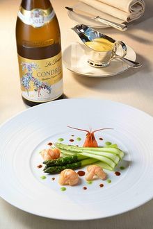 Crayfish & Green Asparagus, Viognier sabayon - paired with E. Guigal (Condrieu  La Doriane 2012)