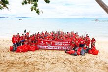 Red Planet Hotels - Beach clean-up