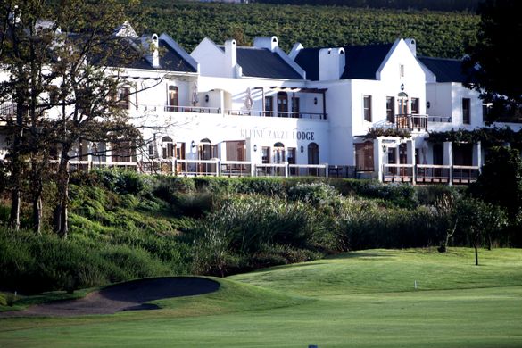 Kleine Zalze Lodge outside view