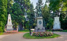 Central Cemetery/Ludwig van Beethoven Grave of Honour 
