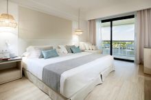 Zimmer des neuen Resorts der Palladium Hotel Group auf Sizilien