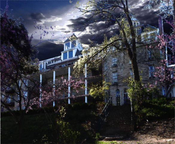 1886 Crescent Hotel & Spa (1886) Eureka Springs, Arkansas