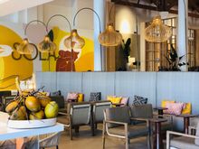 New Sola Bar at the Novotel Sunshine Coast Resort