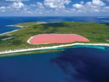 Lake Hillier, Middle Island near Esperance 