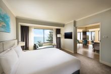 Stamford Grand Adelaide New Ocean Suite