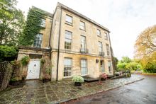 OYO Bailbrook Lodge