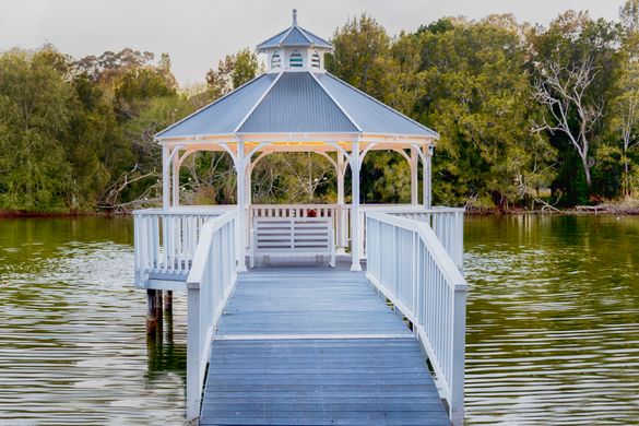 Lincoln Downs Resort Batemans Bay BW Signature Collection waterfront gazebo