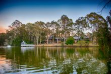 Lincoln Downs Resort Lakefront