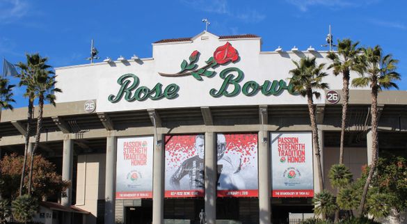 Rose Bowl Stadium (Pasadena, CA) 