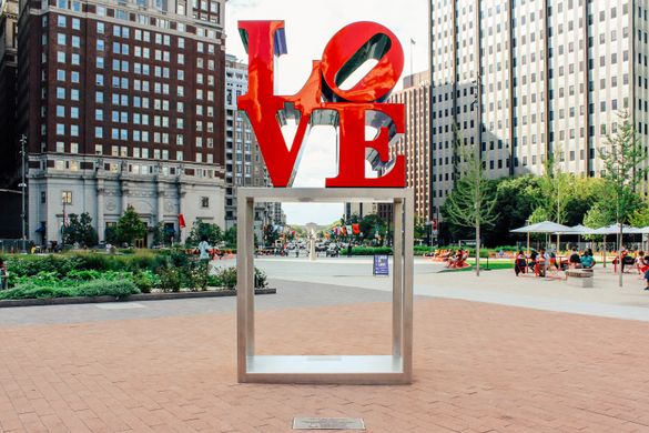 Love Statue in LOVE Park. Image courtesy of Kyle Huff for PHLCVB.