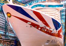 Die Iona von P&O Cruises im Dock