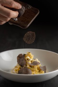 自家製扁麵配黑松露菌忌廉汁