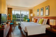 Deluxe guest room at dusitD2 Phuket Resort