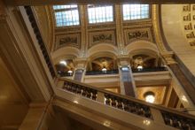 Explore the magnificent architecture of the Wisconsin State Capitol on a virtual tour