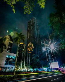 The Ritz-Carlton Jakarta, Mega Kuningan