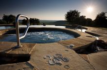 Wildcatter Guest Ranch, Texas, infinity-edged pool overlooking Brazos River