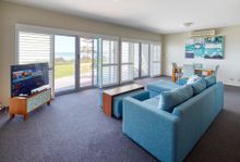 Seashells Mandurah Villa living space