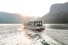 Lake Minnewanka Cruise by Pursuit
