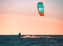 Kitesurf or windsurf 