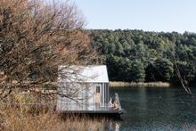 Floating Sauna Lake Derby