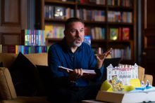 David Walliams officially opens Fowey Hall Hotel library