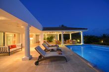 Lune de Miel pool terrace