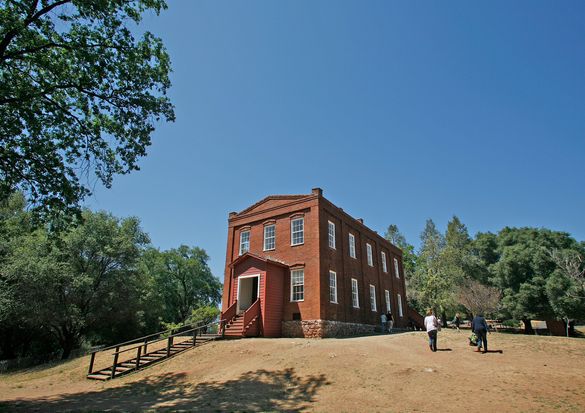 The Old Columbia Schoolhouse offers an authentic setting for and 1800s film shoot.
