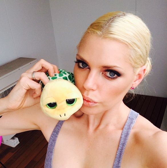 Sophie Monk supports the #turtleshellfie campaign